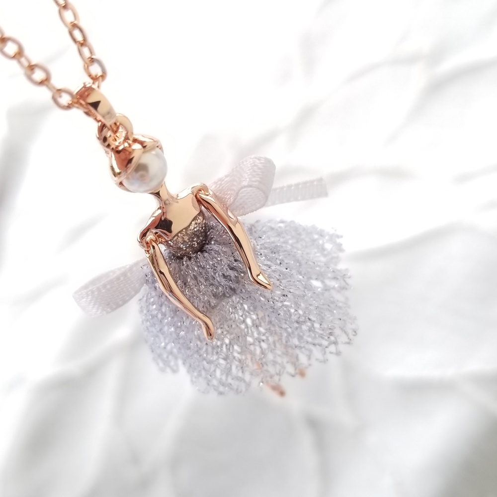 🍒NWT🍒 TED BAKER MINI BALLERINA NECKLACE - Picture 2 of 7